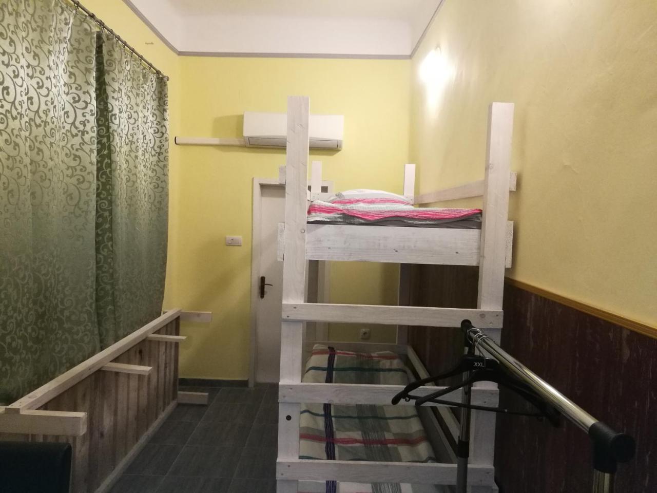 Hostel Horgos Centar Exteriör bild